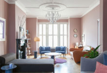 Фото - Розовые стены в гостиной, голубые в спальнях: смелый интерьер викторианского дома в Лондоне