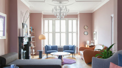 Фото - Розовые стены в гостиной, голубые в спальнях: смелый интерьер викторианского дома в Лондоне