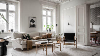 Фото - Просторная шведская квартира с лепниной, старинными печами и винтажным декором